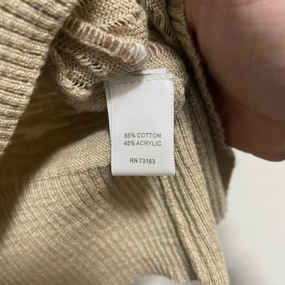 Cable & Gauge Women’s Tan Sweater Size Medium - Picture 5 of 11
